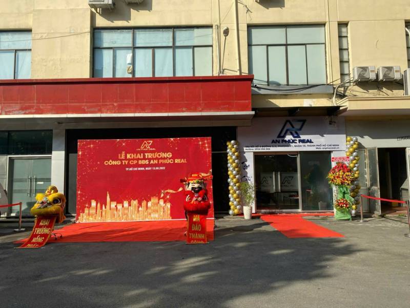 THI CÔNG KHUNG BACKDROP SỰ KIỆN TẠI NHÀ BÈ-1